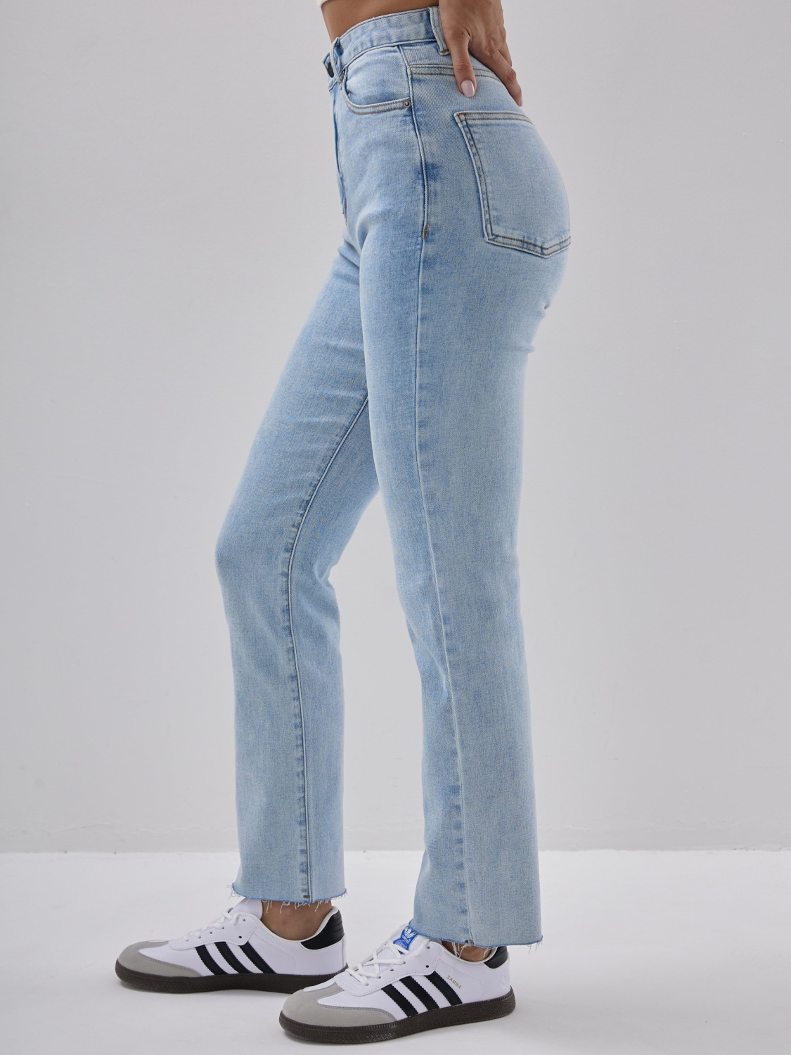 Джинсы SLIM